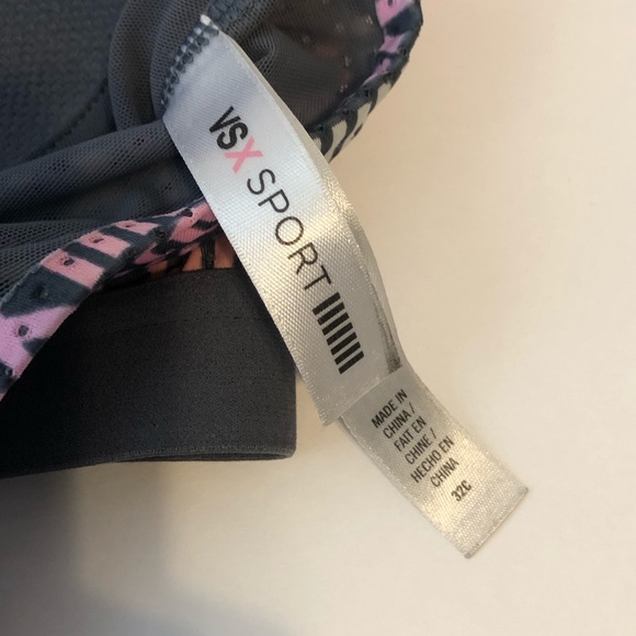 Victoria’s Secret Sport sports bra 32c - Picture 6 of 6